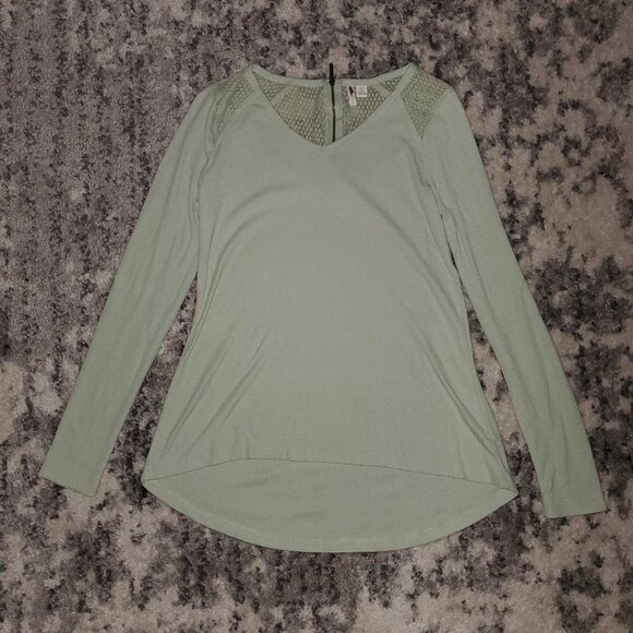 Cato Light Green XS || EUC - Picture 2 of 6